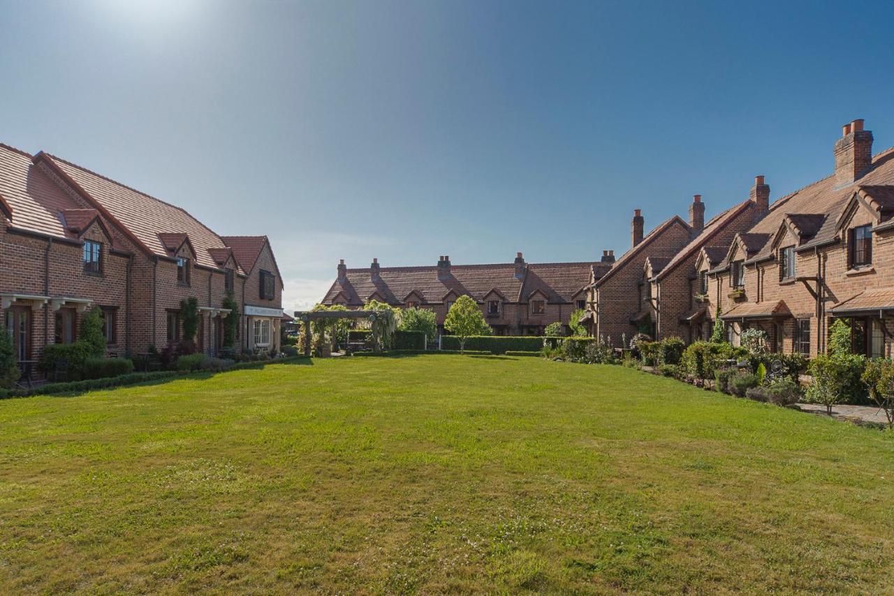 The Village Green Apartment Nelson Luaran gambar